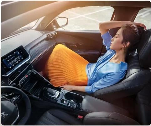 ?车内“炸弹”，，，，，，，一定要小心这些隐形“杀手”